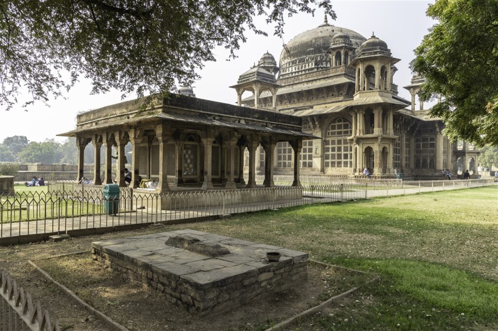 Tomb of Tansen